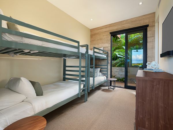 Luxury 5 Bedroom Vacation Rental in Poipu with Ocean View