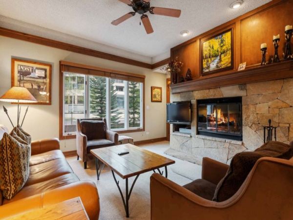Vacation Condo with Mountain Views Sleeps 8 Guest in Beaver Creek