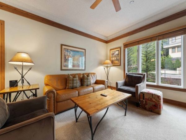 Vacation Condo with Mountain Views Sleeps 8 Guest in Beaver Creek