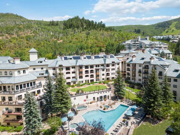 Vacation Condo with Mountain Views Sleeps 8 Guest in Beaver Creek