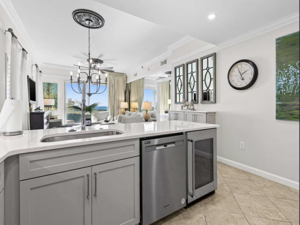 Majestic New Arrival Miramar Beach- Sleeps 11!