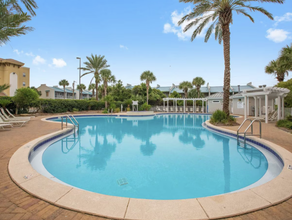 Majestic New Arrival Miramar Beach- Sleeps 11!