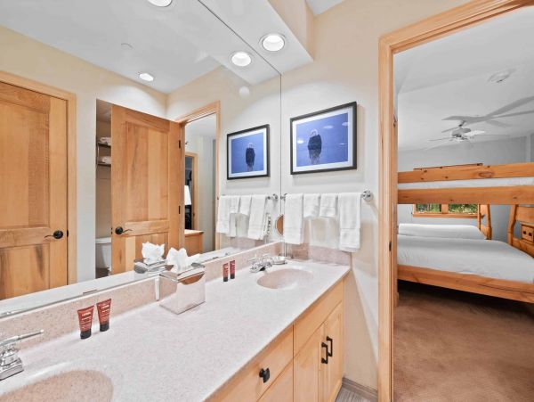 Beaver Creek Vacation Accommodation 2 Bedrooms