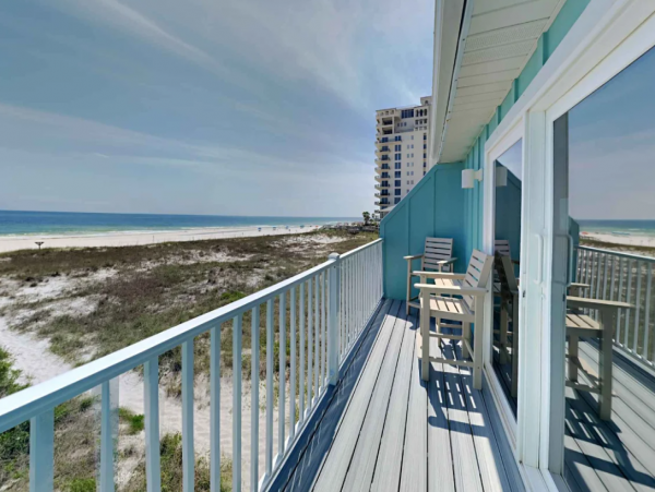 Oeanfront Lovely 3 Bedroom Condo in Perdido Key Sleeps 11