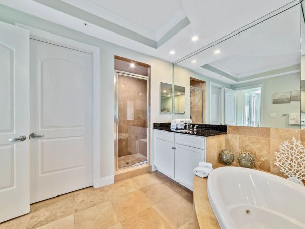 Perdido Key Stunning Four Bedroom Beachfront Rental Condo