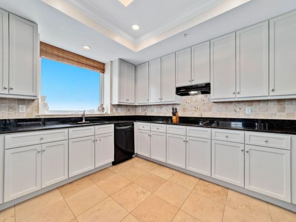 Perdido Key Stunning Four Bedroom Beachfront Rental Condo