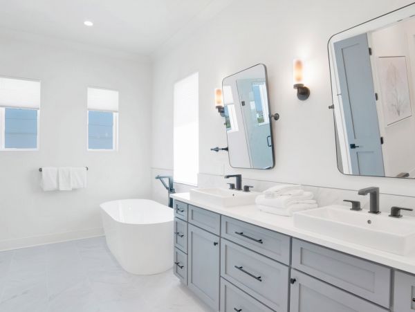 Beachfront Vacation Five Bedroom Rental in Perdido Key