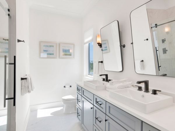 Beachfront Vacation Five Bedroom Rental in Perdido Key