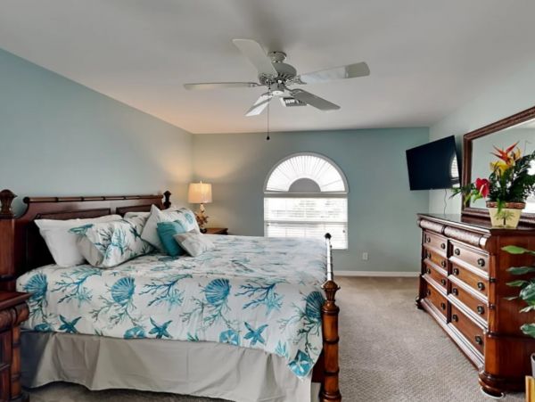 Three Bedroom Cozy Vacation Rental in Fort Myers Beach