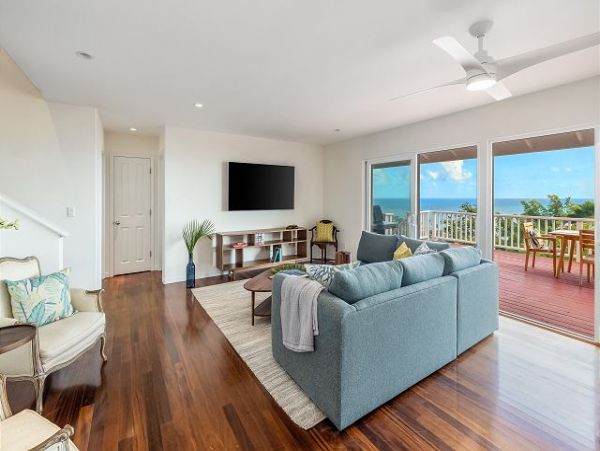 Lanikai 2 Bedroom Vacation Condo with Breathtaking Ocean Views