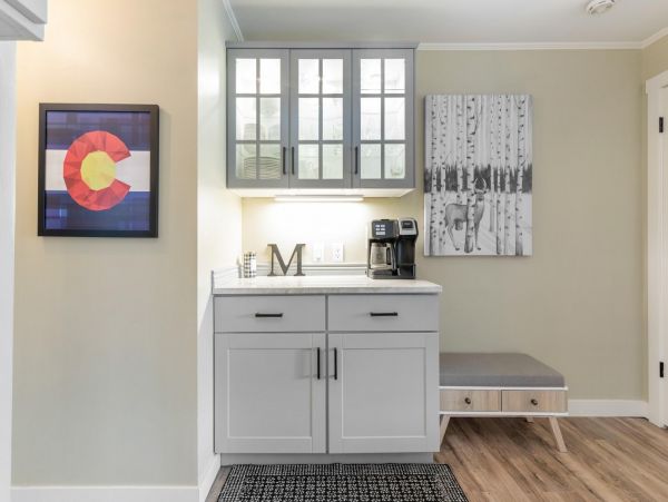 Wonderful mountain views from this Sandstone Condo