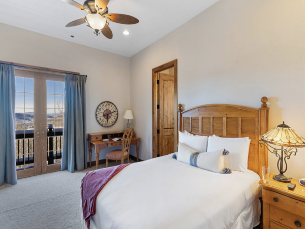 Private Walk to Ski Lift Access Steamboat Luxury Townhome