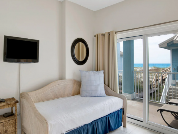 Pensacola Beach 3 Bedroom Vacation Villa Sleeps 9 Guests