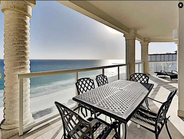 Four Bedroom Beach Front Pensacola Condo Sleeps 9 Guests