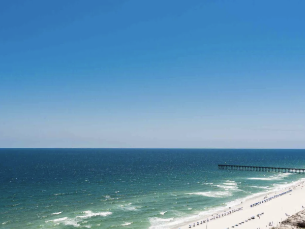 Four Bedroom Beach Front Pensacola Condo Sleeps 9 Guests