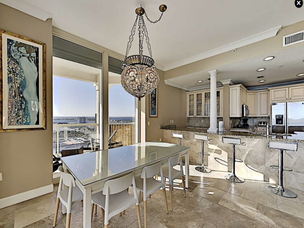 Four Bedroom Beach Front Pensacola Condo Sleeps 9 Guests