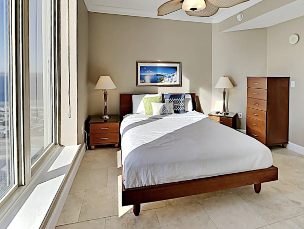 Four Bedroom Beach Front Pensacola Condo Sleeps 9 Guests