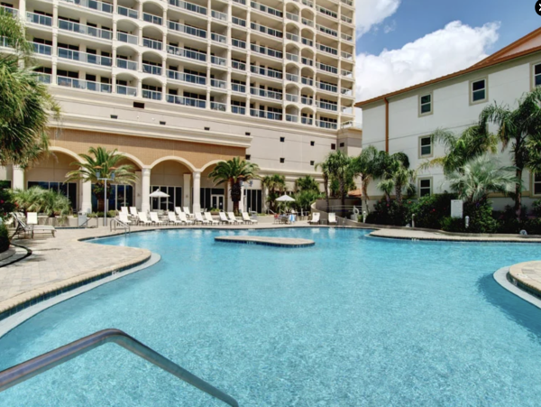 Four Bedroom Beach Front Pensacola Condo Sleeps 9 Guests
