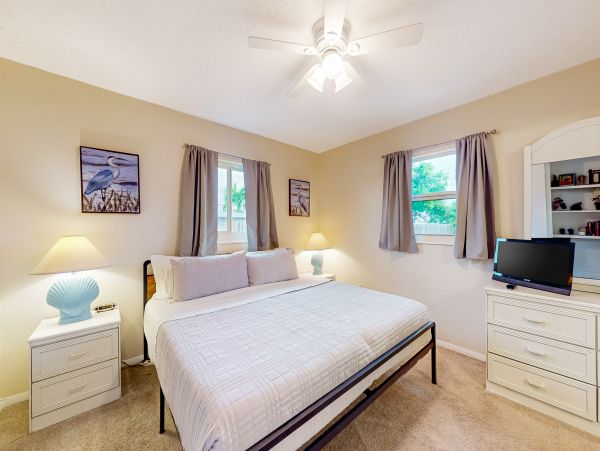 Bradenton Pool Home Three Bedroom