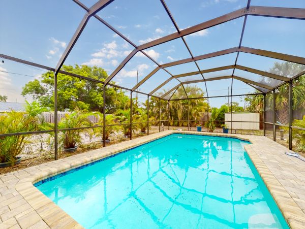 Bradenton Pool Home Three Bedroom
