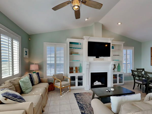 Pensacola Beach 6-bedroom Gulf-Front Retreat Stunning Views