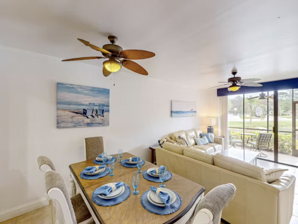 Sunny First Floor Condo with Pools & Hot Tub Near the Beaches
