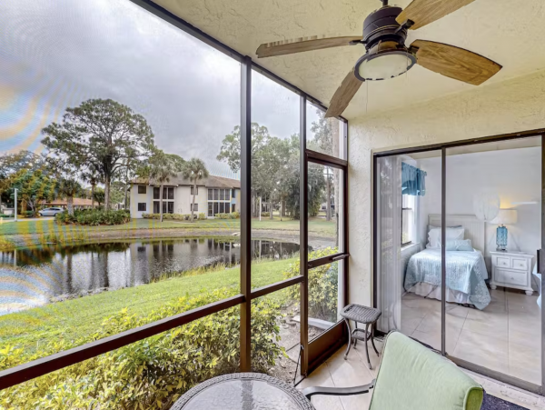 Sunny First Floor Condo with Pools & Hot Tub Near the Beaches