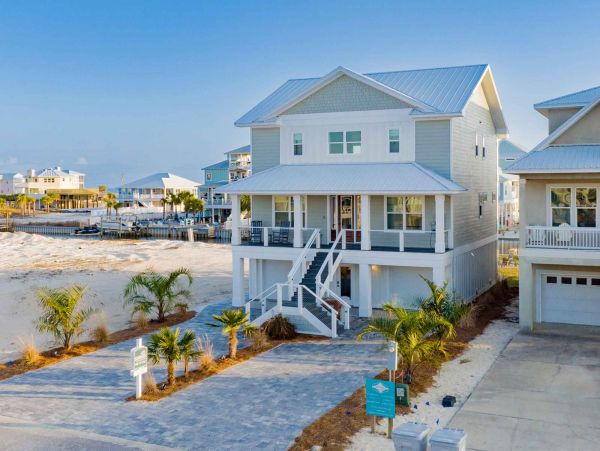 Waterfront Four Bedroom Navarre Beach Vacation Rental
