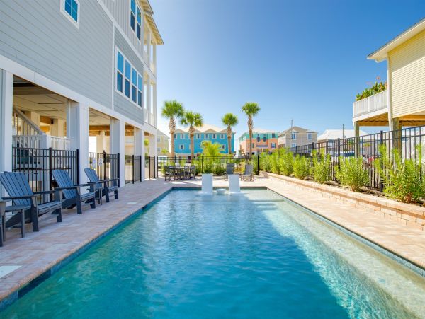 Ultimate Beachfront Retreat with Private Pool in Navarre Beach
