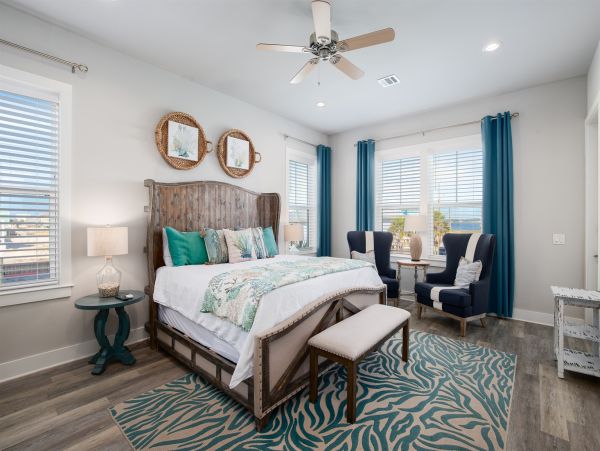 Ultimate Beachfront Retreat with Private Pool in Navarre Beach