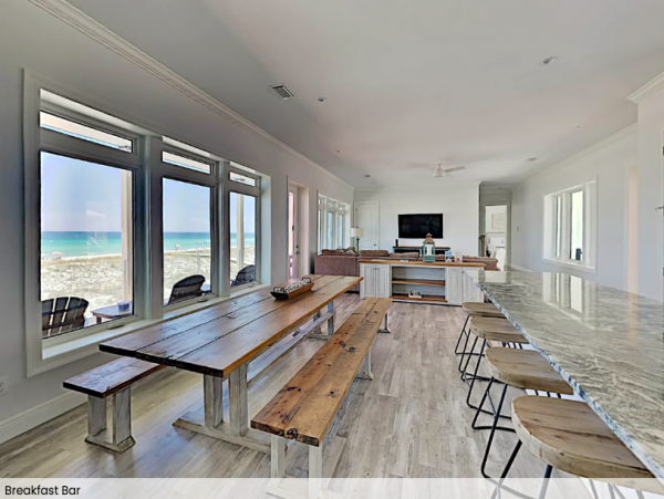 Luxury 5 bedroom Home Directly on the beach