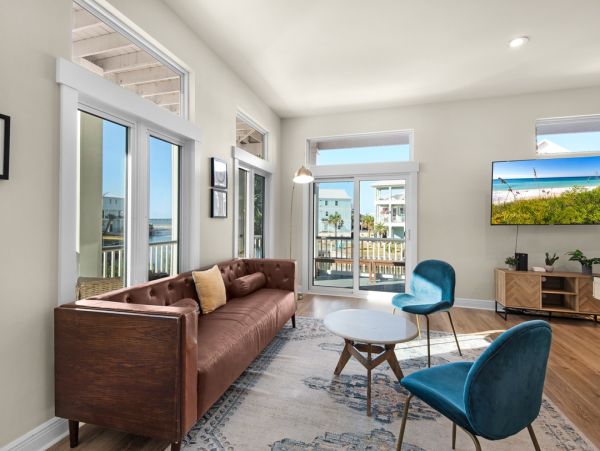 Navarre Beach Gulf View Six Bedroom Vacation Home