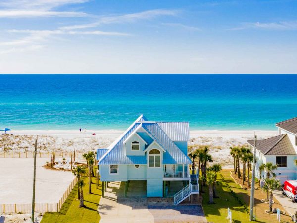 Charming Beachfront Vacation Rental in Navarre Beach