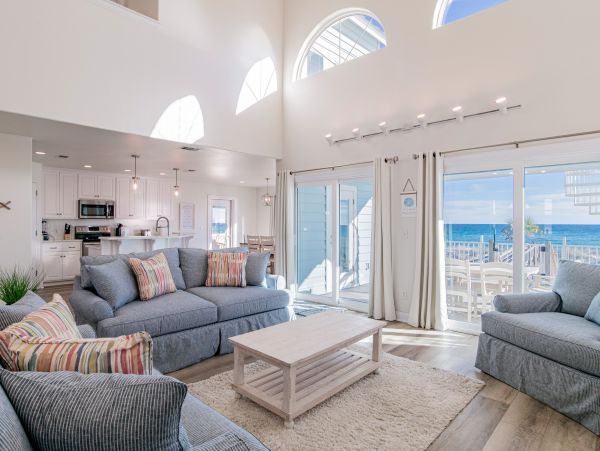 Charming Beachfront Vacation Rental in Navarre Beach