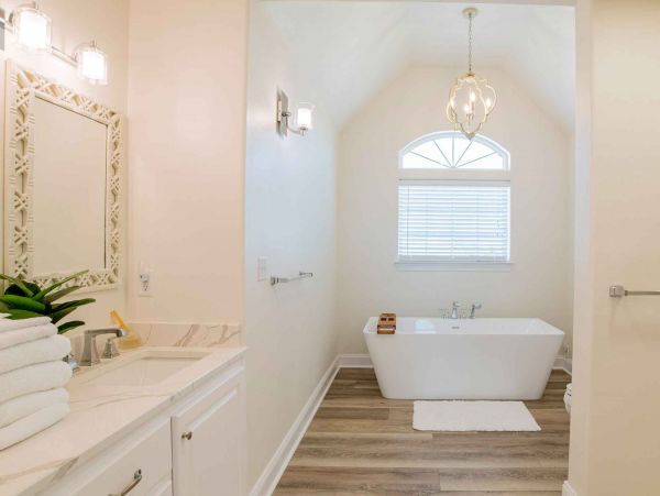 Charming Beachfront Vacation Rental in Navarre Beach