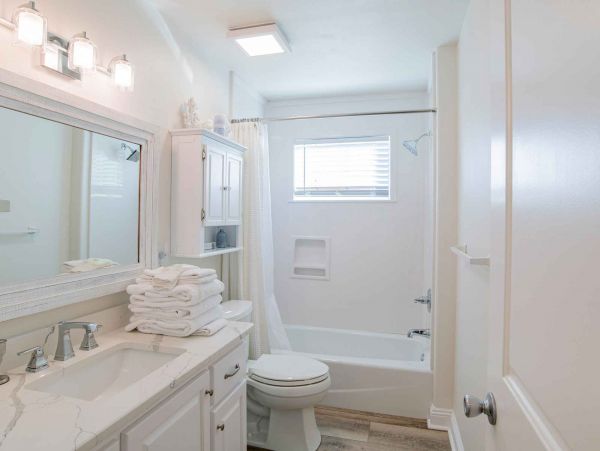 Charming Beachfront Vacation Rental in Navarre Beach
