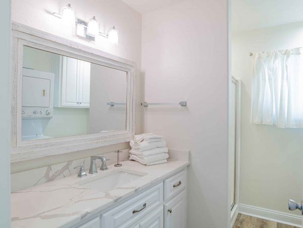 Charming Beachfront Vacation Rental in Navarre Beach
