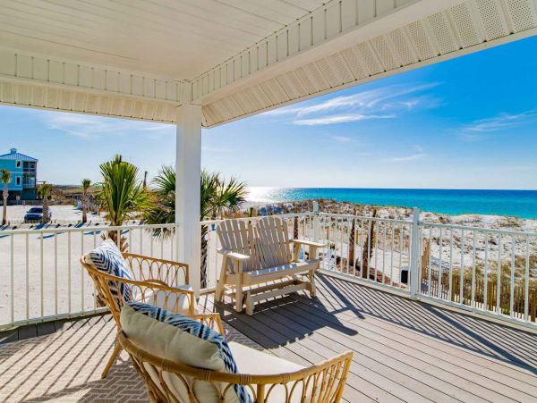 Charming Beachfront Vacation Rental in Navarre Beach