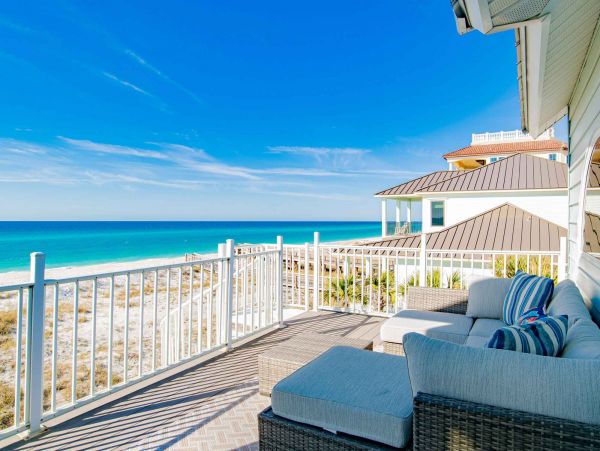 Charming Beachfront Vacation Rental in Navarre Beach