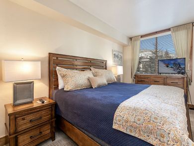 Vail & Lionshead 2 Bedroom Condo Vacation Rental