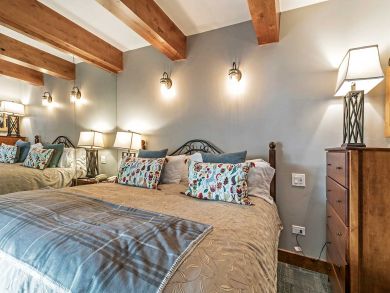 Vail & Lionshead 2 Bedroom Condo Vacation Rental