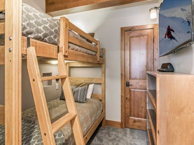 Vail & Lionshead 2 Bedroom Condo Vacation Rental