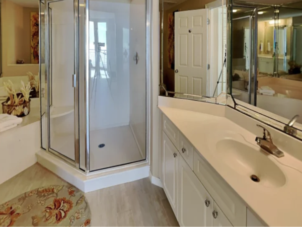 Navarre Beach Vacation Rental - Gulf Front Condo with Balcony