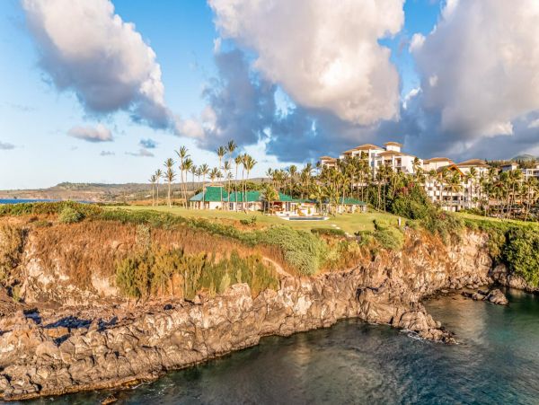 Seven Bedroom Oceanfront Luxury Vacation Estate in Kapalua