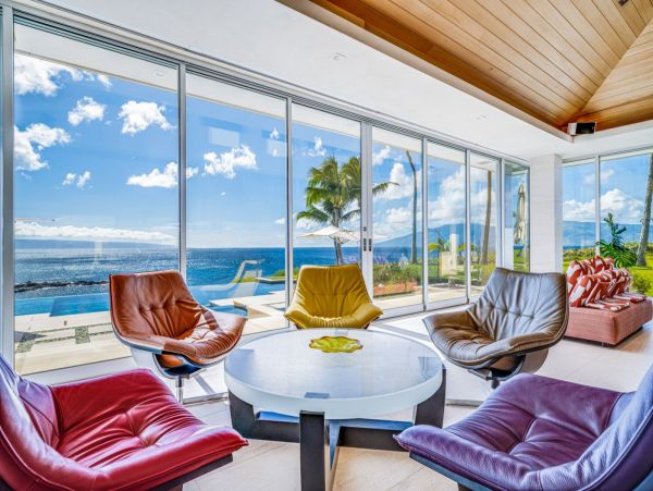 Seven Bedroom Oceanfront Luxury Vacation Estate in Kapalua