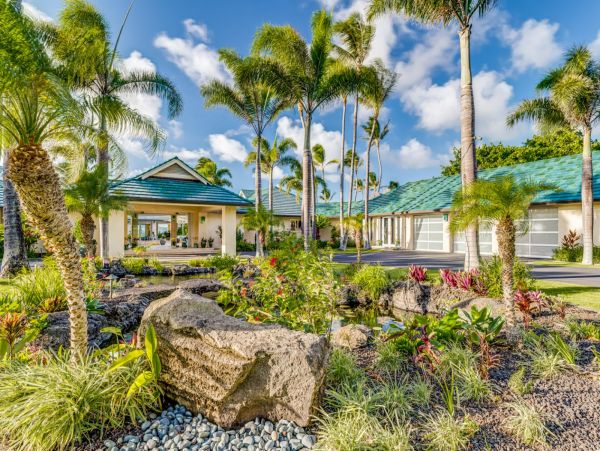 Seven Bedroom Oceanfront Luxury Vacation Estate in Kapalua