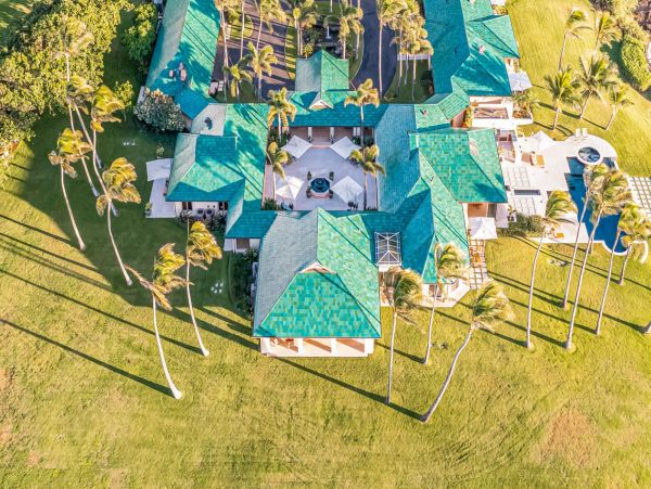Seven Bedroom Oceanfront Luxury Vacation Estate in Kapalua