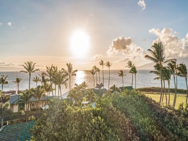Seven Bedroom Oceanfront Luxury Vacation Estate in Kapalua