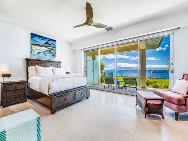 Seven Bedroom Oceanfront Luxury Vacation Estate in Kapalua