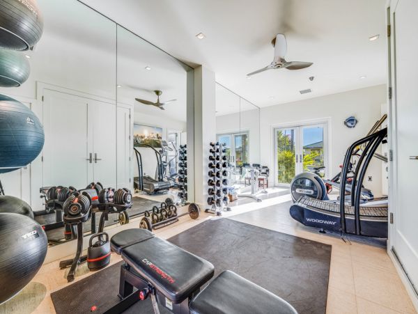 Seven Bedroom Oceanfront Luxury Vacation Estate in Kapalua